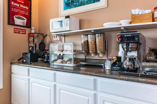 Amenities - Econo Lodge Vincennes