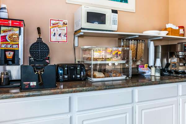 Amenities - Econo Lodge Vincennes