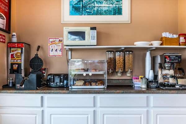 Amenities - Econo Lodge Vincennes