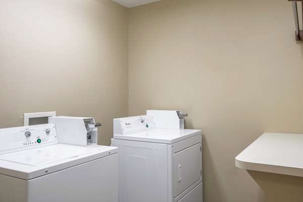 Amenities - Comfort Inn East Evansville