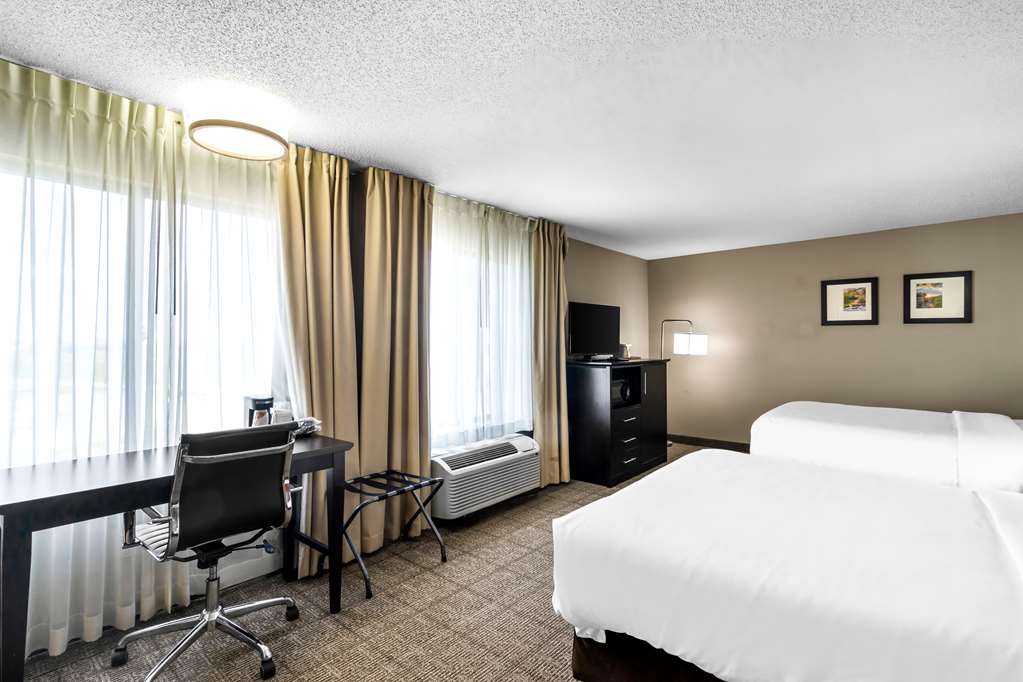 COMFORT INN EVANSVILLE EAST-guestroom-Guest Room,On-Site.jpg