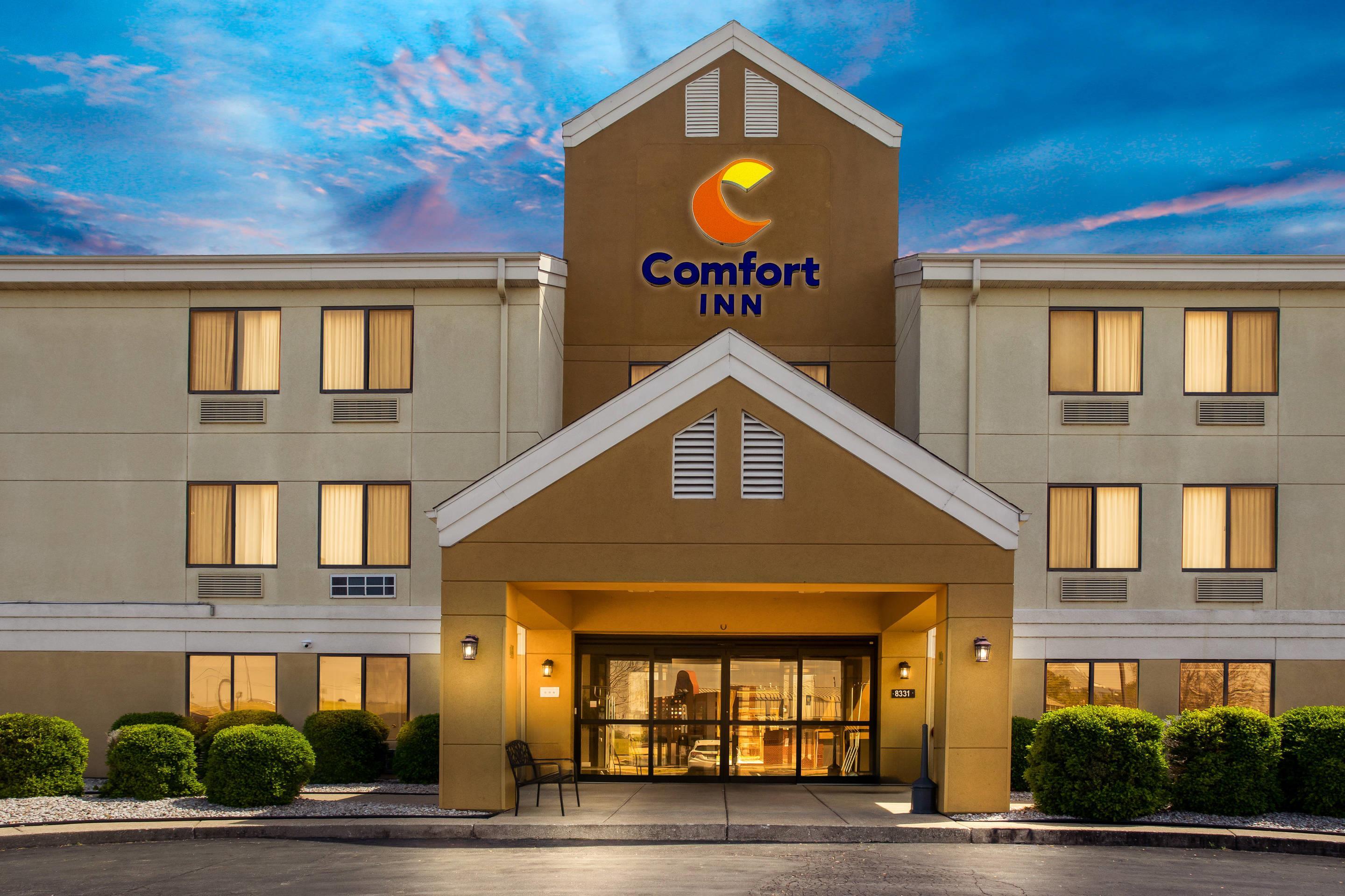 Hotel exterior | Comfort Inn East Evansville