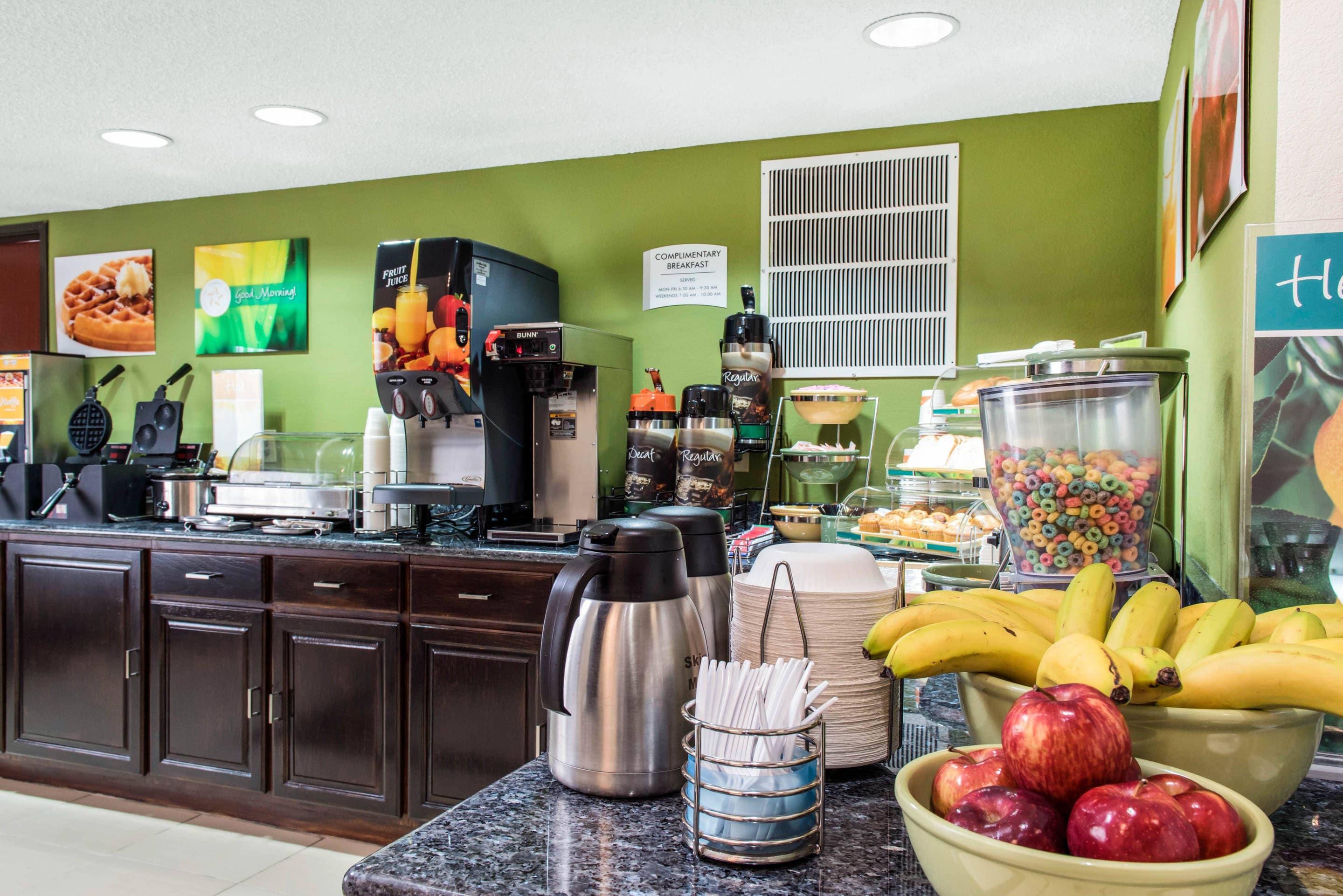 Breakfast area
