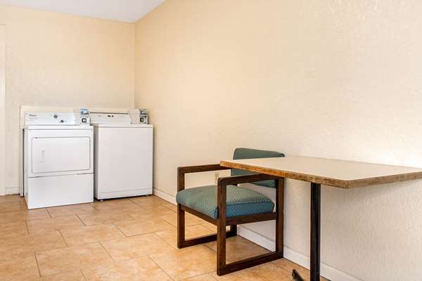 Amenities - Quality Inn Huntingburg