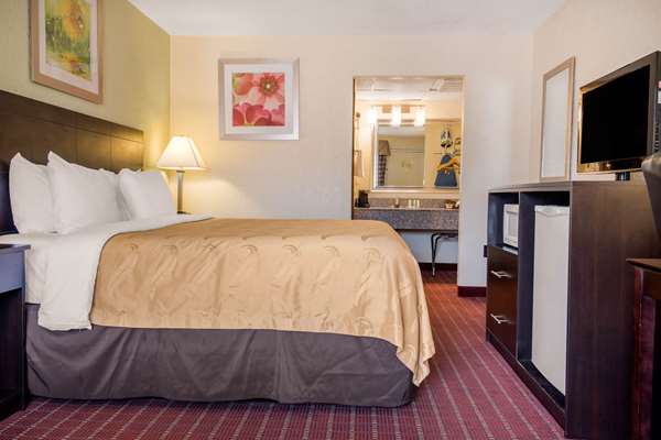  - Quality Inn Huntingburg