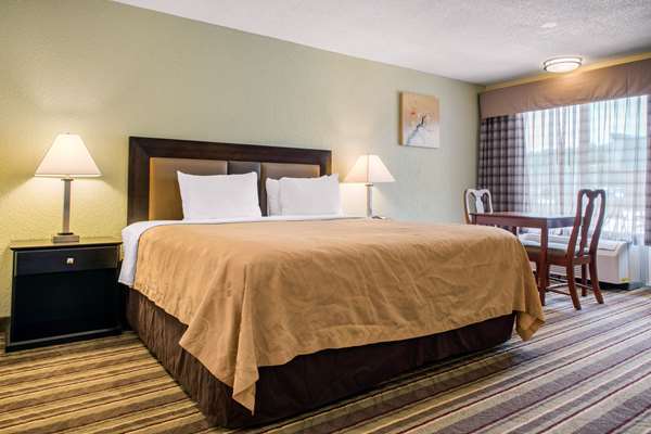  - Quality Inn Huntingburg