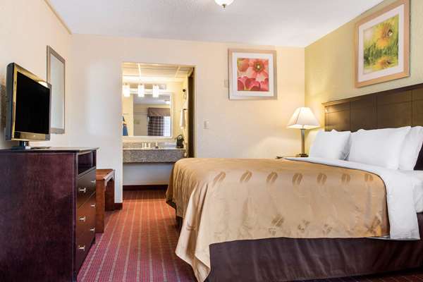 Suite - Quality Inn Huntingburg