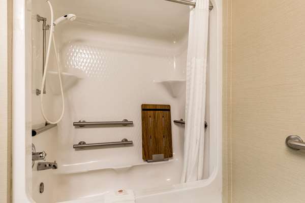  - Comfort Inn & Suites Mishawaka