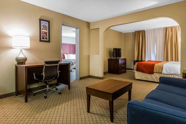 Suite - Comfort Inn & Suites Mishawaka