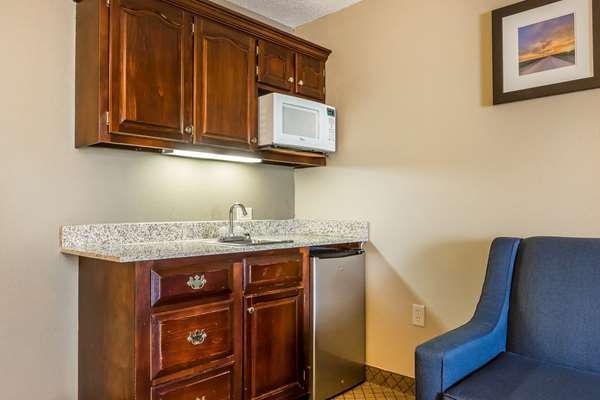 Suite - Comfort Inn & Suites Mishawaka