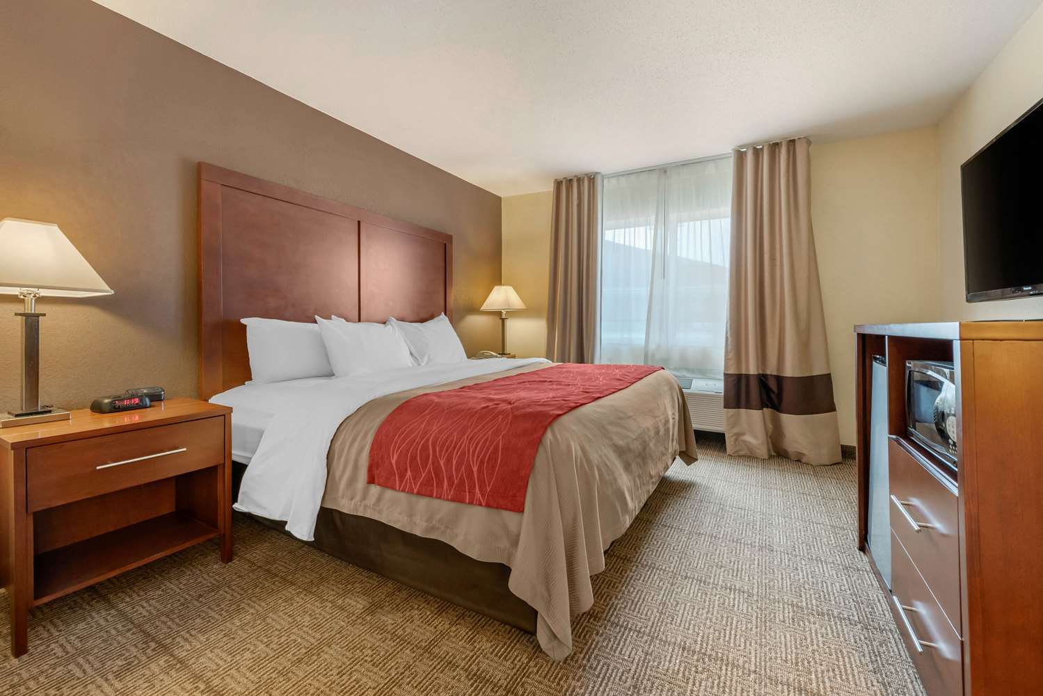 Comfort Inn Warren I69, Exit 278, IN See Discounts