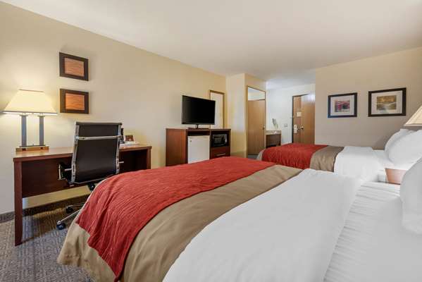  - Comfort Inn Warren - I-69, Exit 278