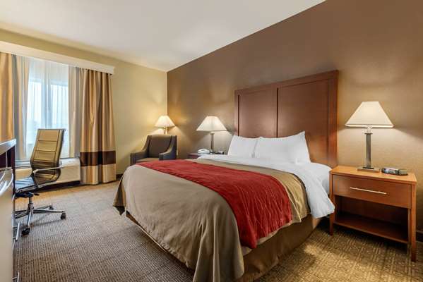  - Comfort Inn Warren - I-69, Exit 278