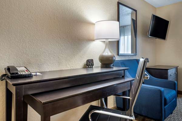 Suite - Comfort Suites Merrillville - I-65, Exit 253