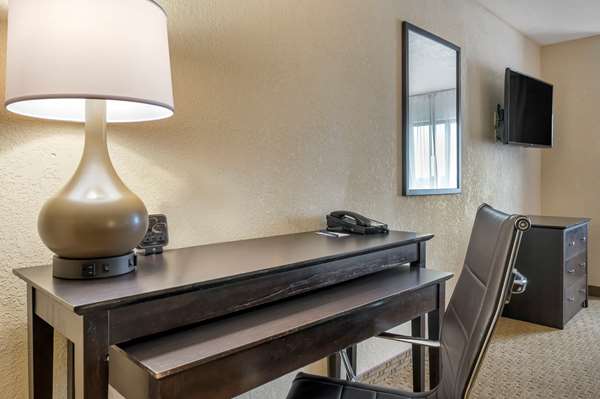 Suite - Comfort Suites Merrillville - I-65, Exit 253