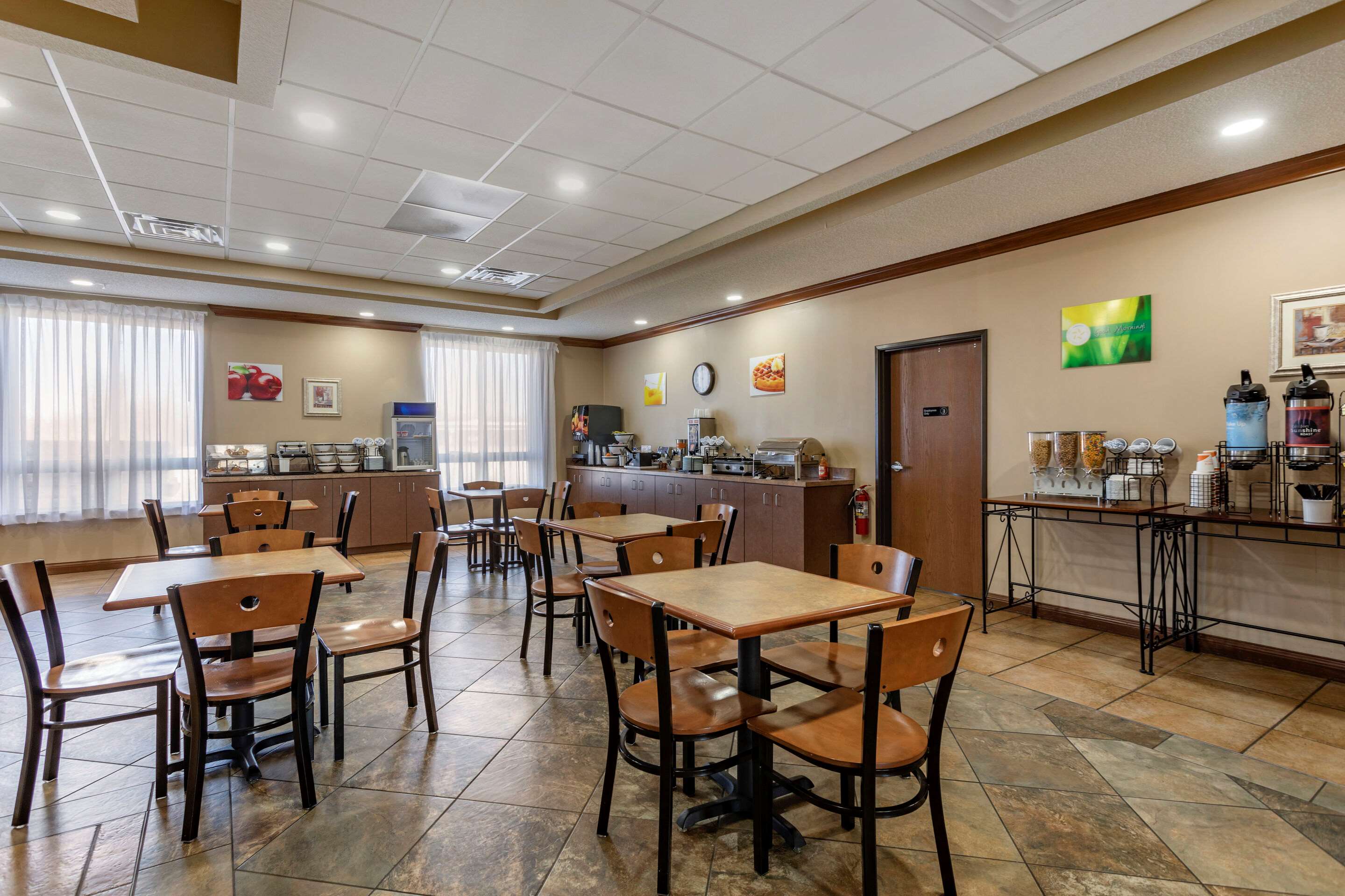 Breakfast area
