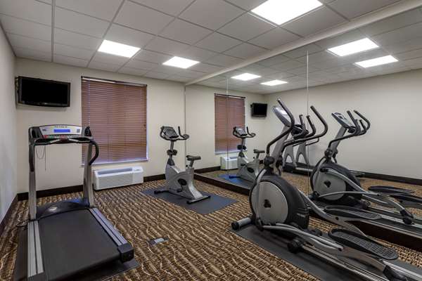 Fitness/ Exercise Room - Quality Inn & Suites Rockport