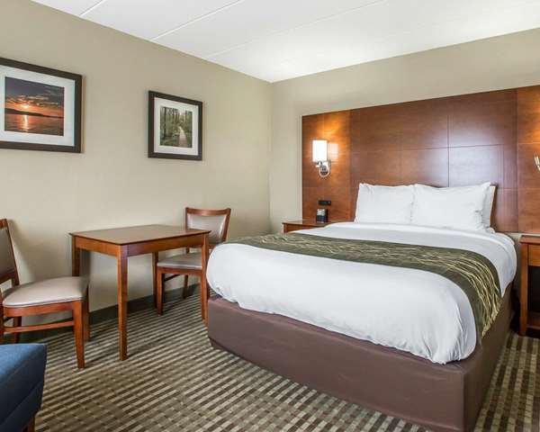 Suite - Comfort Inn Hammond - I-80 & I-94, Exit 2