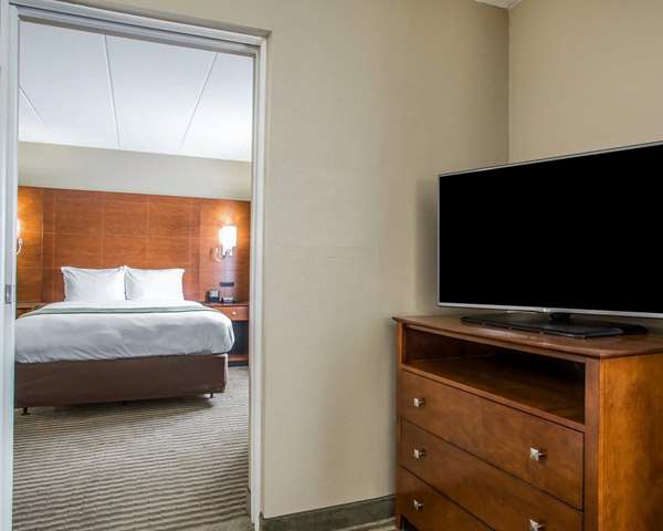Suite - Comfort Inn Hammond - I-80 & I-94, Exit 2