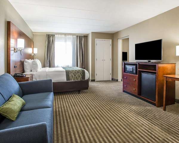 Suite - Comfort Inn Hammond - I-80 & I-94, Exit 2