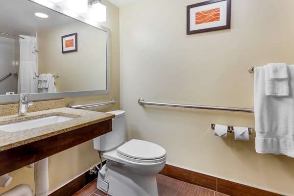  - Comfort Inn Hammond - I-80 & I-94, Exit 2