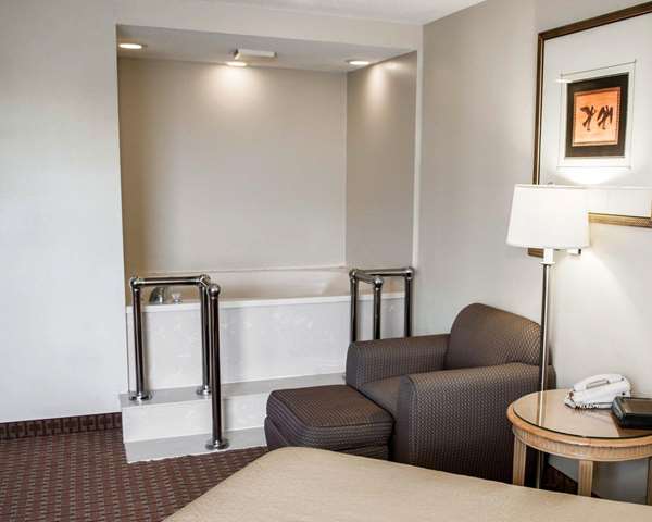  - Quality Inn & Suites Greenfield - I-70, Exit 104
