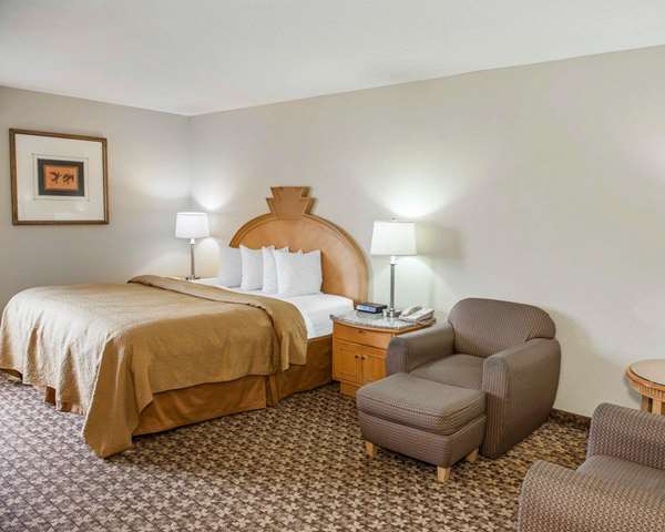  - Quality Inn & Suites Greenfield - I-70, Exit 104