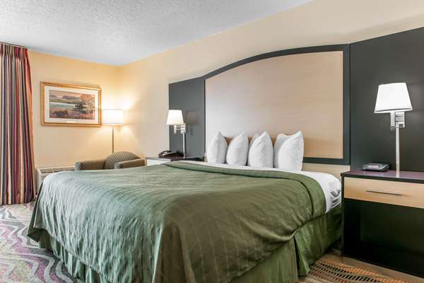 Suite - Quality Inn & Conference Center Logansport