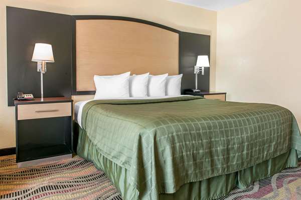 Suite - Quality Inn & Conference Center Logansport