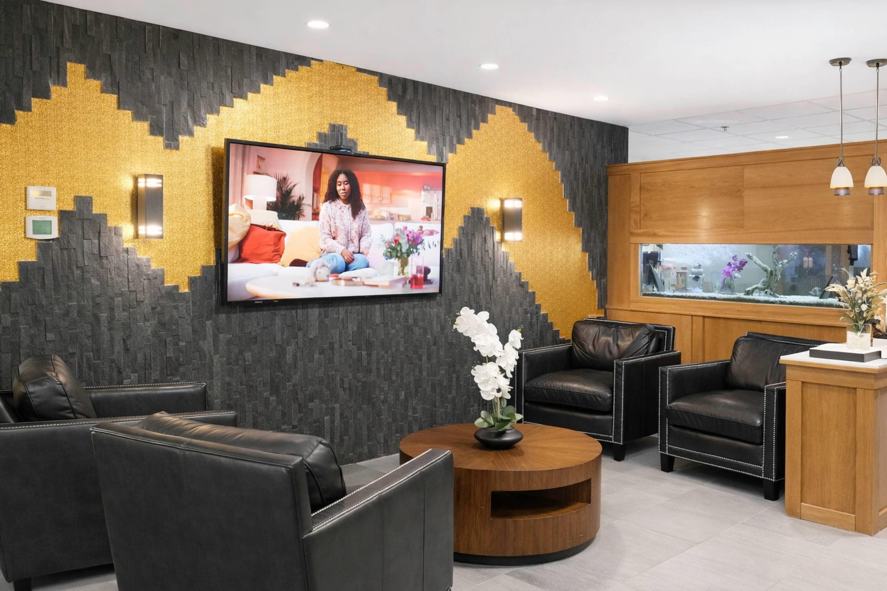 Lobby with sitting area