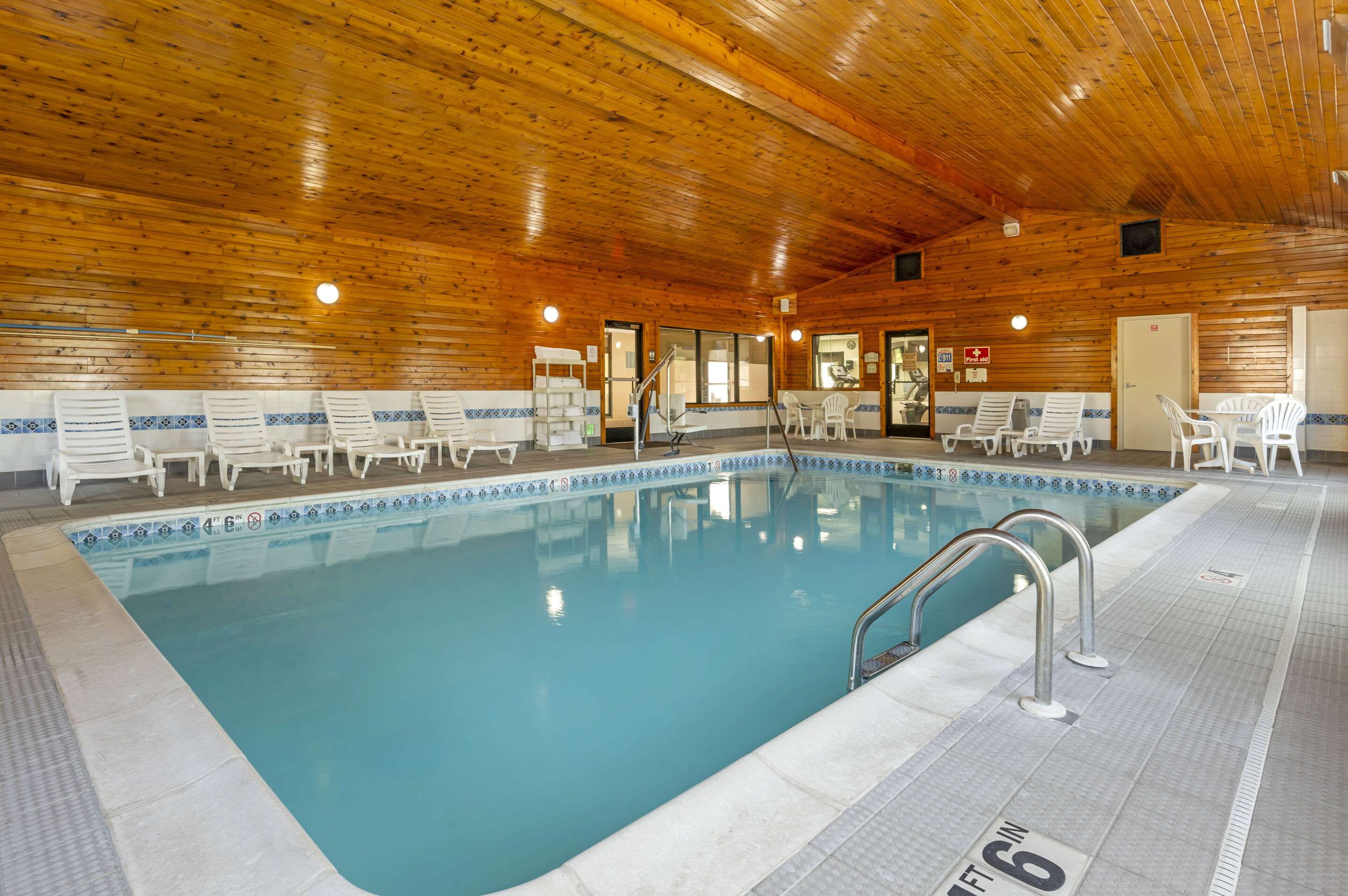 Indoor pool | Comfort Inn Fremont