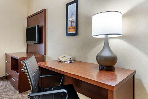 Suite - Comfort Suites Elkhart
