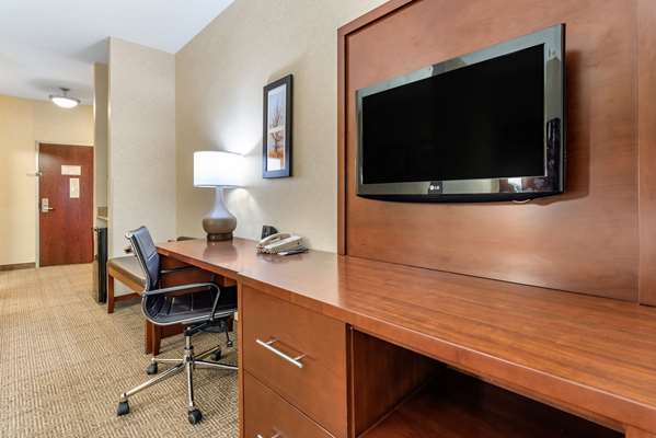 Suite - Comfort Suites Elkhart