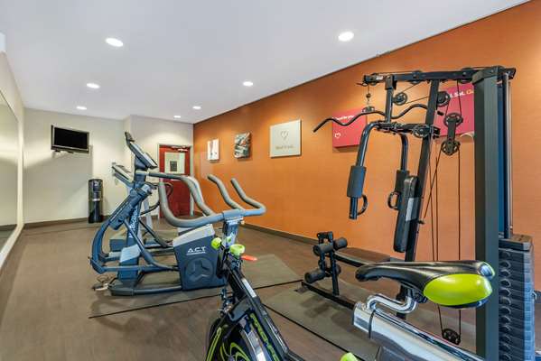 Fitness/ Exercise Room - Comfort Suites Elkhart