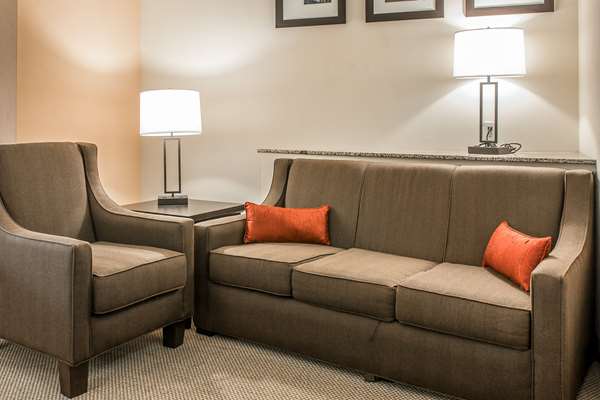 Suite - Comfort Suites South Bend