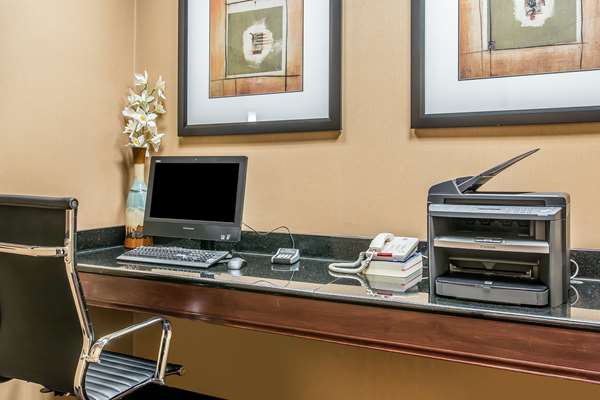 Conference Area - Comfort Suites South Bend