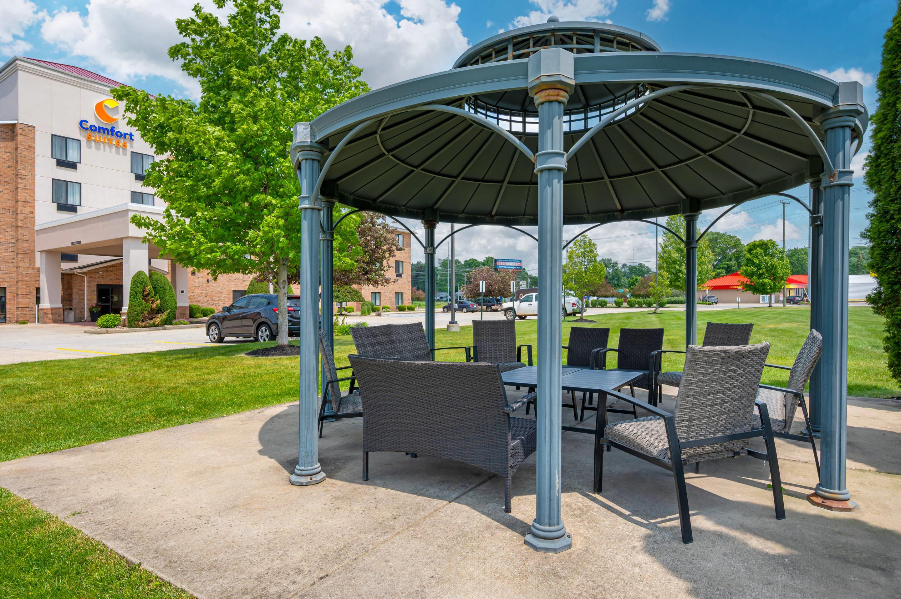 Hotel exterior | Comfort Suites South Bend near Casino
