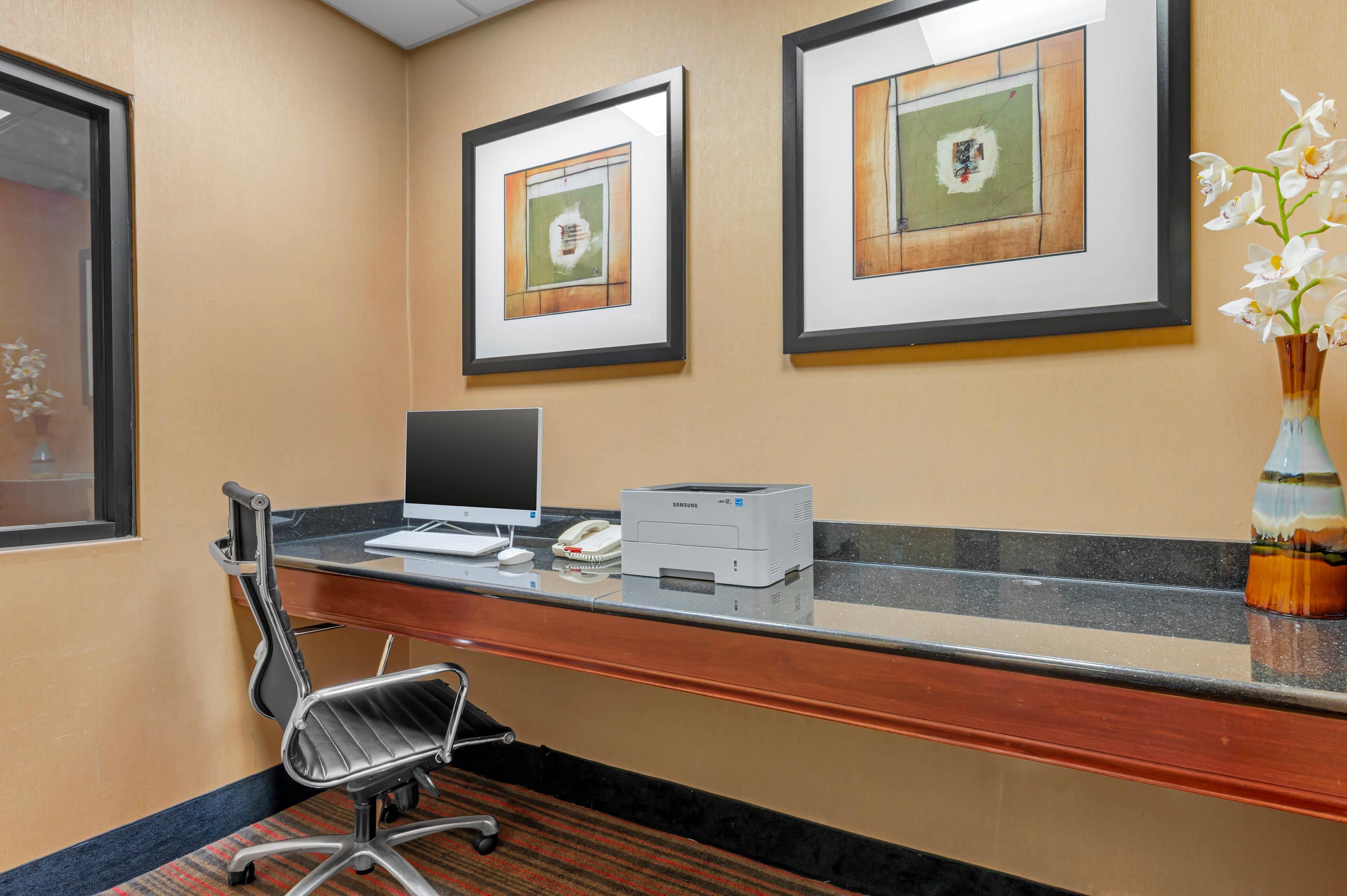 Business center | Comfort Suites South Bend near Casino