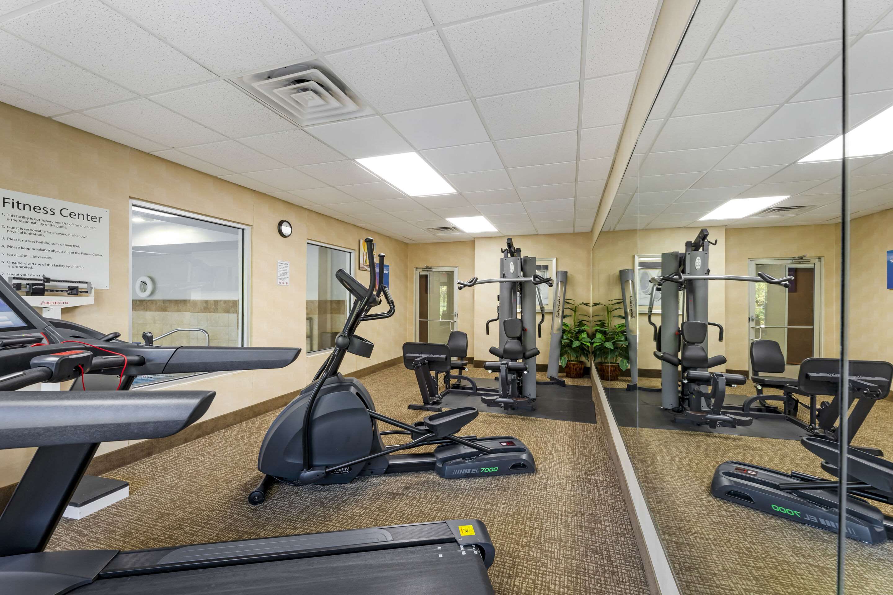 Fitness center | Comfort Inn & Suites Porter near Indiana Dunes
