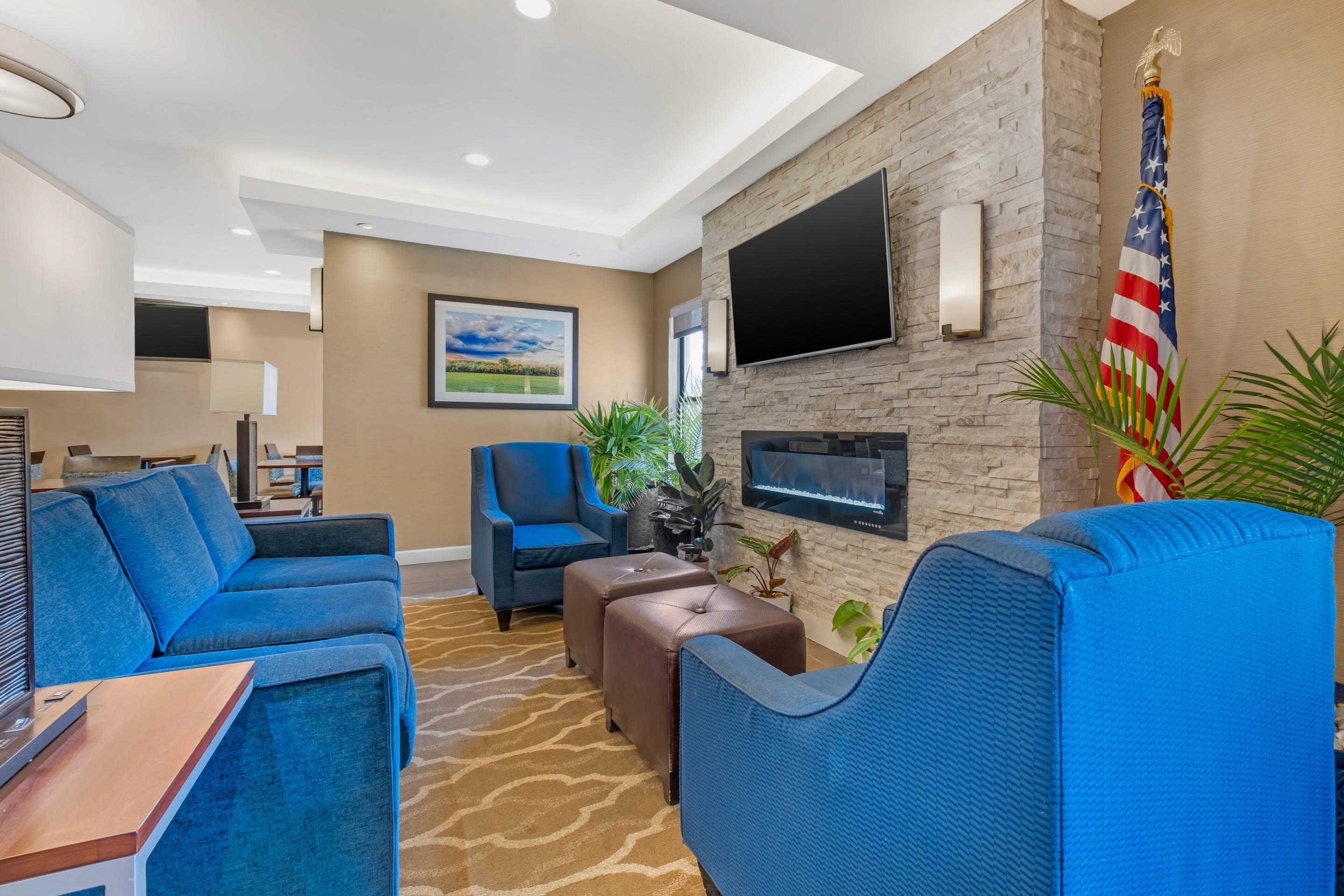 Hotel lobby | Comfort Inn