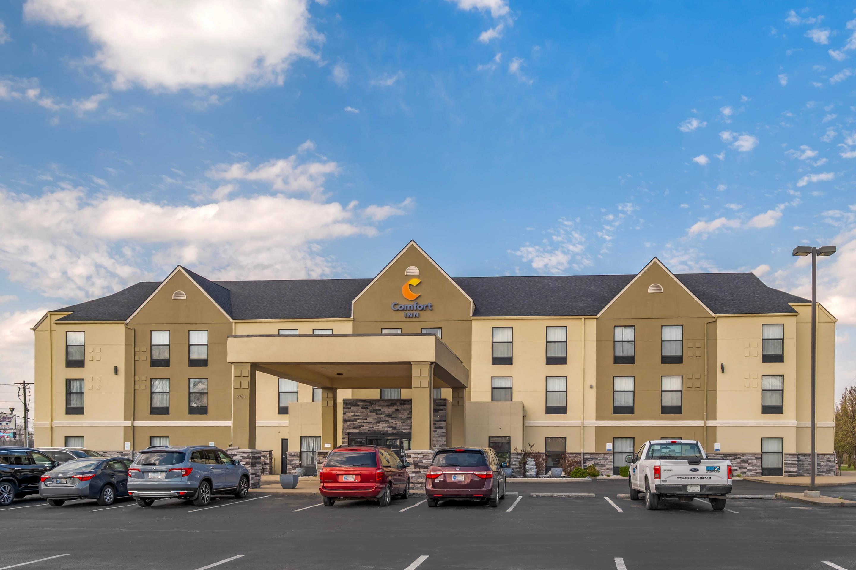 Hotel exterior | Comfort Inn
