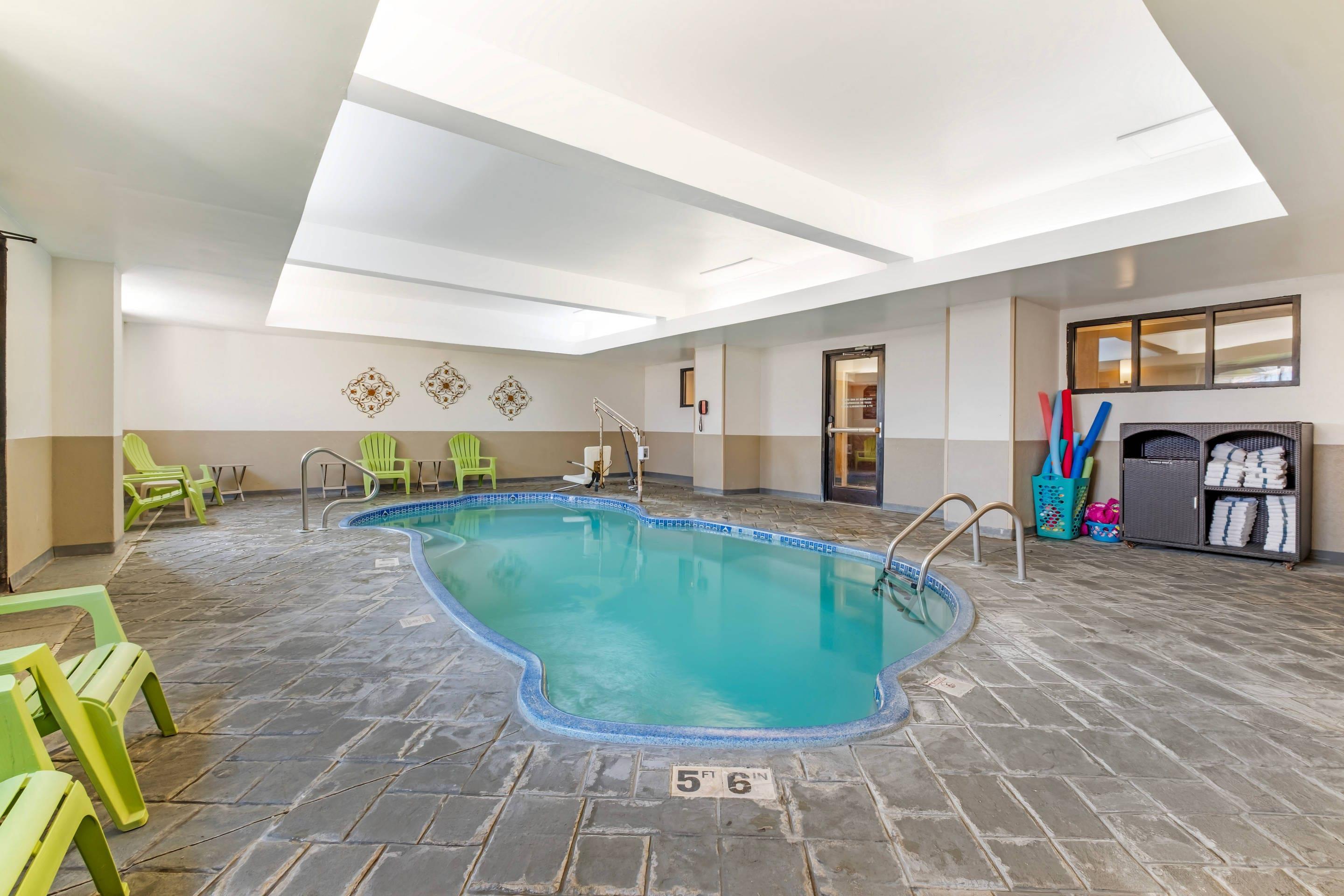 Indoor pool | Comfort Inn