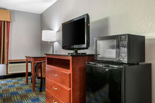  - Quality Inn & Suites Bedford