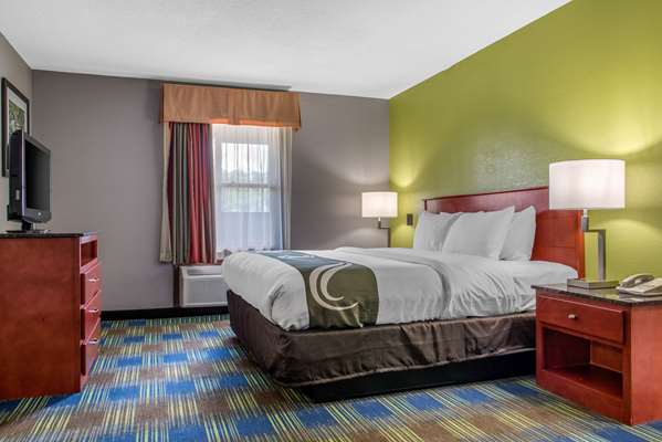 Suite - Quality Inn & Suites Bedford