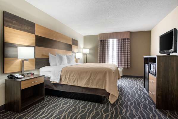 Suite - Quality Inn & Suites Lafayette - I-65, Exit 172