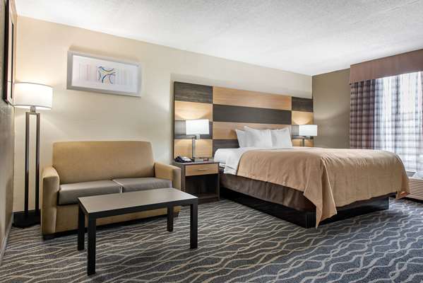 Suite - Quality Inn & Suites Lafayette - I-65, Exit 172