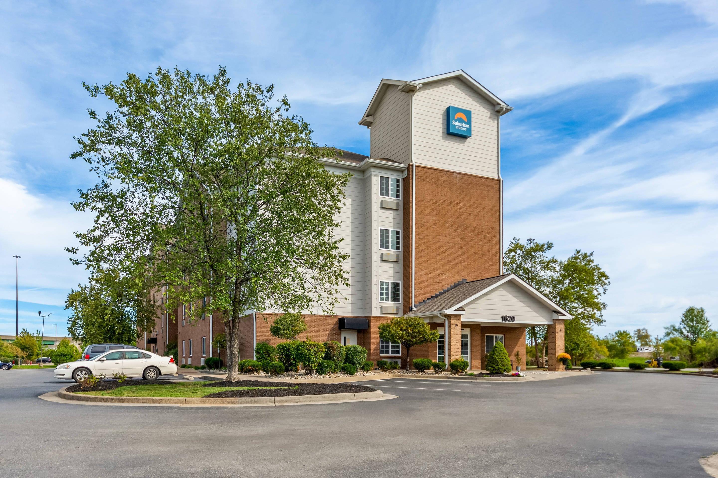 Hotel exterior | Suburban Studios Louisville North