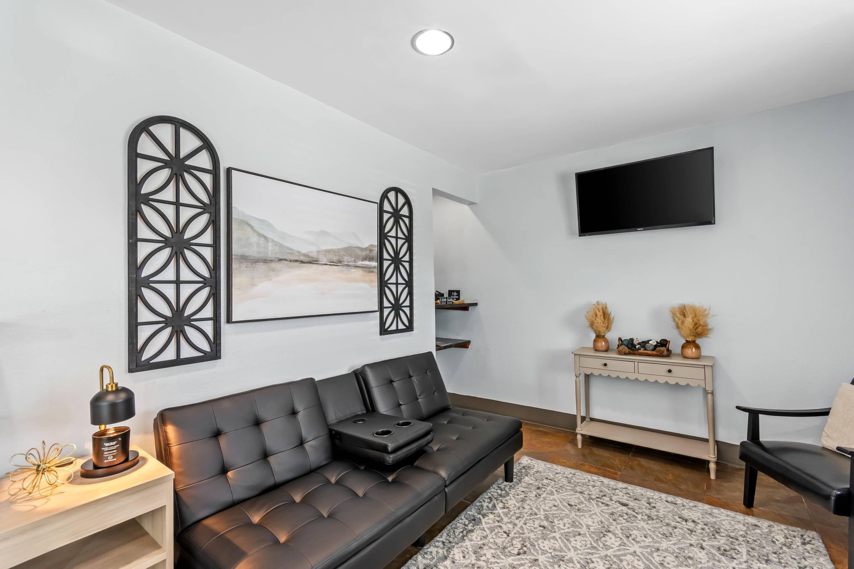 Hotel lobby | Suburban Studios Louisville North
