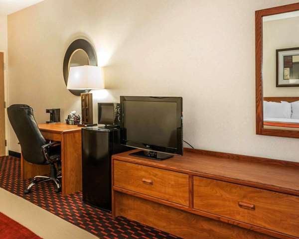  - Comfort Inn Avon