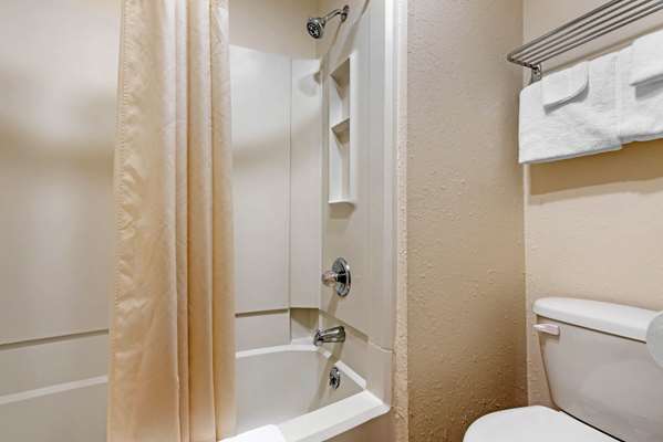  - Quality Inn Fort Wayne - I-69, Exit 311